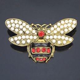 Vintage Style Elegant Red Crystals And Faux Pearl Cute Bee Brooch Hot Selling Lovely Insect Collar Pin Clothes Accessories