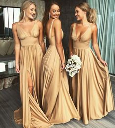 Robe d'invité de mariage Sexy Gold Long Country Bridesmaid Dress Deep V Neck High Slit Backless Cheap Beach 2018 Bridesmaid Dress a line