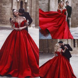 -2018 Red Prom Dresses Sagte Mhamad Schulterfrei Fleck Sweep Zug Dubai Arabisch Formale Abendkleider Plus Size Abendkleid
