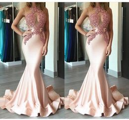 Mermaid Newest Sexy Prom Dresses Jewel Neck Lace Ruffles Applique Sweep Train Formal Evening Dress Party Gowns Backless