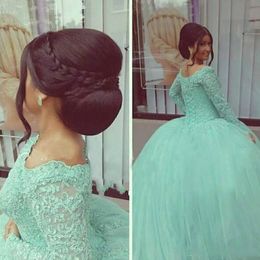 Elegant Mint Green Boat Neck Quinceanera Dresses Appliques 3d Flower Floral Prom Dresses Puffy Tulle Hot Beaded Ball Gown Lace Up Party 2018