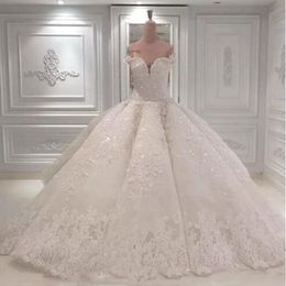 Luxury Lace Ball Gown Wedding Dresses Sweetheart Off Shoulder Arabic Dubai Bling Crystal Beaded Bridal Gown Sheer Back