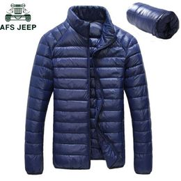 New 2018 Mens Winter Jackets Ultra Light 90% White Duck Down Jacket Chaqueta hombre Waterproof Casual UltraLight Thin Jacket L18101103