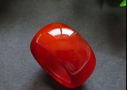 Natural agate chalcedony finger Red-green yellow black and white man jade pull finger jade ring ring men and women