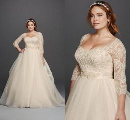 Plus Size 2017 Beach Boho Wedding Dresses 3/4 Sleeves Lace Sweetheart Covered Button Floor Length Party Gowns Princess Fashion Bridal Gowns