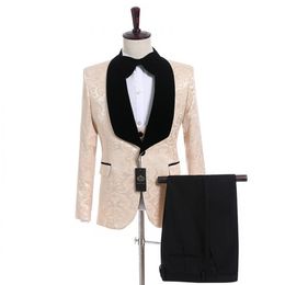 Champagne Jacquard Groom Tuxedos Black Velvet Lapel Side Vent Men Wedding Tuxedos Excellent Men 3 Piece Suit BlazerJacket Pants T3263