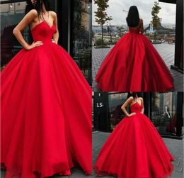 2020 Red Evening Dress Long Bridesmaid Gowns Party Wear Sweetheart Neckline Backless Floor Length Plus Size Ball Gown Prom Dresses