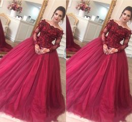 Elegant Dark Red Ball Gown Quinceanera Dresses Bateau Neck Long Sleeves Appliques Flowers Tulle Floor Length Plus Size Prom Dresses