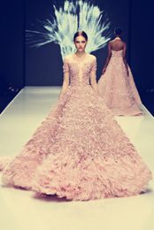 Evening dress Yousef aljasmi Kim kardashian Zuhair murad Pink Ball gown Flower Almoda gianninaazar ZuhLair murad Ziadnakad