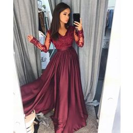 Deep Grape Split Prom Dresses Sexy V-Neck Lace Applique Long Sleeve Evening Dresses Stylish Saudi Arabia A-Line Party Gown 2018 Prom Dress