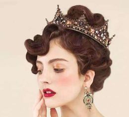 Bridal ornaments, Baroque crowns, hot crowns, a great crown ornament wedding accessories.