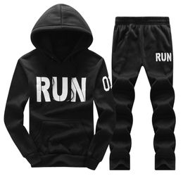 Mens tracksuit Set 2018 sportswear Exercise hoodies Suit Autumn Winter Men Sweatshirt Jogger Pants Set Sudaderas Hombre D28