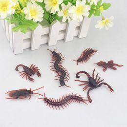 April Fools Day Toys simulation Scorpion gecko flies Tricky simulation worms scary fly