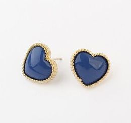 new hot Sweet and lovely lady heart ear nail fashionable and elegant temperament joker earrings earrings fashion classic new style earrings