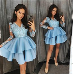 Newest Long Sleeve Arabic Homecoming Dresses Satin V-Neck Tier Lace African Knee Length Short Prom Dress Cocktail Graduation Party Club Wear