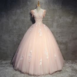 2018 New Princess Backless Lace Appliques Ball Gown Quinceanera Dresses Tulle Sweet 16 Dresses Debutante 15 Year Party Dress BQ61