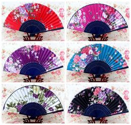 Portable Japanese Fabric Hand Fan 50pcs Bamboo Floral Craft Silk Folding Fans for Weddings Party Women Favour Fan Wholesale