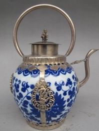 China handmade blue and white ceramic Armoured teapot
