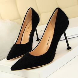 Sexy 9 cm High Heels Shoes For Young Ladies Evening Party Wear 2018 Fur Bridal Wedding Shoe In Stock