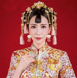 Retro handmade hair decoration of Chinese bride's old dress