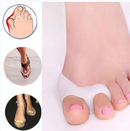 Silicone Gel Foot Fingers Two Hole Toe Separator Thumb Valgus Protector Bunion Adjuster Hallux Valgus Guard LX3880