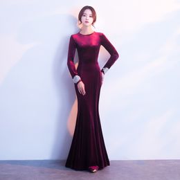 qatar 2024 Elegant Black Long Tail Winter Evening Dresses T-shirt Fashion Back Velveteen Long Sleeved Hollow Ball Gown HY021