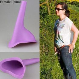 New Urinário Feminino Dispositivo de micção de silicone macio Travel Outdoor Camping Stand Up Pee Dispositivo WC de urina feminino