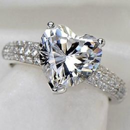 High Quality 2018 New Arrival Luxury Jewellery Wholesale 925 Sterling Silver Clear White Topaz CZ Diamond Party Heart Band Ring for Women Gift