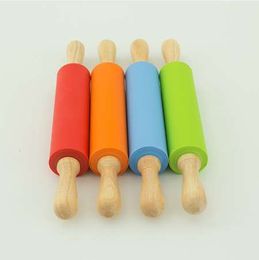 1PCS 20cm Intermediate Rolling Pin Mini Lengthened Wooden Flour Silicone Flour Stick Rolling Pin Kitchen Tools