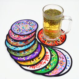 Chinese Embroidered Round Christmas Coasters Party Favours Table Mat Vintage Satin Fabric Fashion Tea Coffee Coaster Set 10set/lot