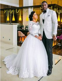 2019 Wedding Dresses Jewel Neck Illusion Lace Applique Pearls Sashes Beads Three Quarter Sleeves Sweep Train Plus Size Formal Brid229v