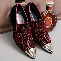 Fashion Burgundy Mens Designer Shoes Beaded Genuine Leather Rhinestones Men Wedding Shoe Pointed Toe Mens Casual Studded Loafers
