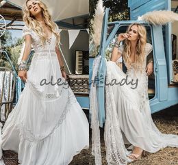 Vintage Crochet Lace Bohemian Beach Wedding Dresses Inbal Raviv Short Sleeve V-neck Flowing Flare Summer Holiday Bridal Dress