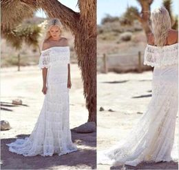 Off the Shoulder Lace Mante Böhmenklänningar Ruffles svep Train Summer Beach Country Plus Size Wedding Bridal Gowns BA2935 0510