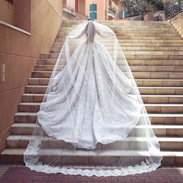 In Stock Wedding Veils Cathedral Bridal Veils Appliques Lace Edge White One Layers with Comb 3 Metres Long Long Wedding Viel Fast Shipping