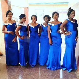 Royal Blue Long Bridesmaid Dresses Scoop Sleeveless Sheath Party Gowns With Lace Applique Floor-Length Back Zippper Custom Made Bridal Gowns