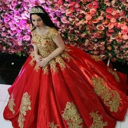 Gorgeous Dubai Princess Engagement Dress Golden Lace Appliques Ball Gown Evening Dresses Fascinating Red Long Evening Gowns 2018 Prom Dress