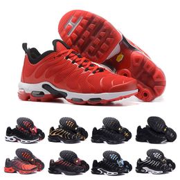 Großhandel Nike Air Max Plus TN TN Plus Sohle Männer Frauen Designer Laufschuhe In Metallic Neueste Sportlich Sport Turnschuhe Mode Gradient Outdoor Großhandel Nike Air Max Plus TN TN Plus Sohle Männer Frauen Designer Laufschuhe In Metallic Neueste Sportlich Sport Turnschuhe Mode Gradient Outdoor