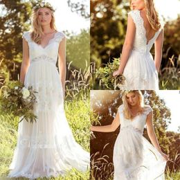 Country Style Boho Wedding Dresses Lace Appliques Tulle V Neck Open Backless Buttons Bohemian Bridal Gowns 2018 Designer Beach Plus Size