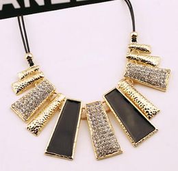 new Beautiful and exaggerated geometric leather string oil dripping necklace Korean collarbone chain female short style necklace fashionable