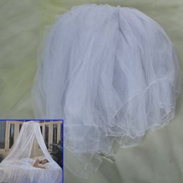 O- White mosquito net and elegant in style canopy