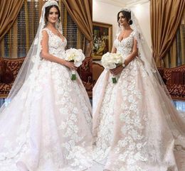 Exquisite Lace V-Neck Wedding Dresses Train Saudi Arabia Appliques Plus Size Ball Custom Vestido de novia Formal Bridal Gown Arabic