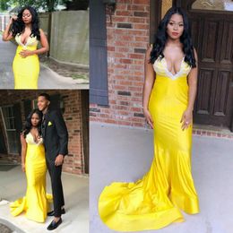 Bright Yellow Mermaid Prom Dresses South African Sexy Deep V Neck Evening Gowns With Lace Appliques Sweep Train Women Formal Wear