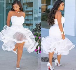 White Mermaid Prom Dresses Tea Length Sweetheart Ruffles Plus Size Evening Dress Back Zipper Organza African Women Bridal Guest Dress Cheap