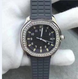 -6 Style Ladies Fashion Watch 5067A-011 35MM quadrante bianco bordo diamante VK cinturino in gomma al quarzo cinturino cronografo orologio da donna