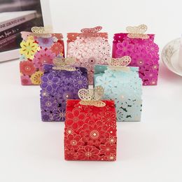 100pcs Laser Cut Candy Boxes Flower Pattern Favour Holder Butterfly Buckle Wedding Christmas Anniversary Party Gift Box 5 style
