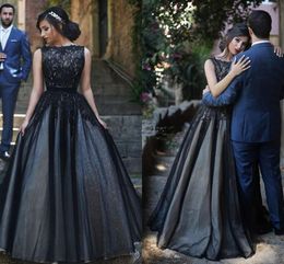 Elegant Gothic Wedding Dresses Bateau Neck Sleeveless Appliques Lace Floor Length Black Bridal Dresses Wedding Gowns