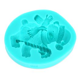 Christmas Polar Bear Silicone Fondant Cake Chocolate Mold Decorating Tool but it is better to wash this mold by your hands