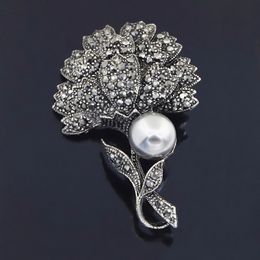 Fantastic Vintage Stylish Black Color Crystals Women Brooch Exquisite Simulated Pearl Amazing Hijab Wear Pin For Lady Lapel Pin For Men