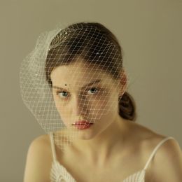 Vintage Birdcage Wedding Veils With Beads Face Blusher Hair Pieces One Layer Short Headpieces Bridal Veils Ivory BW-V605